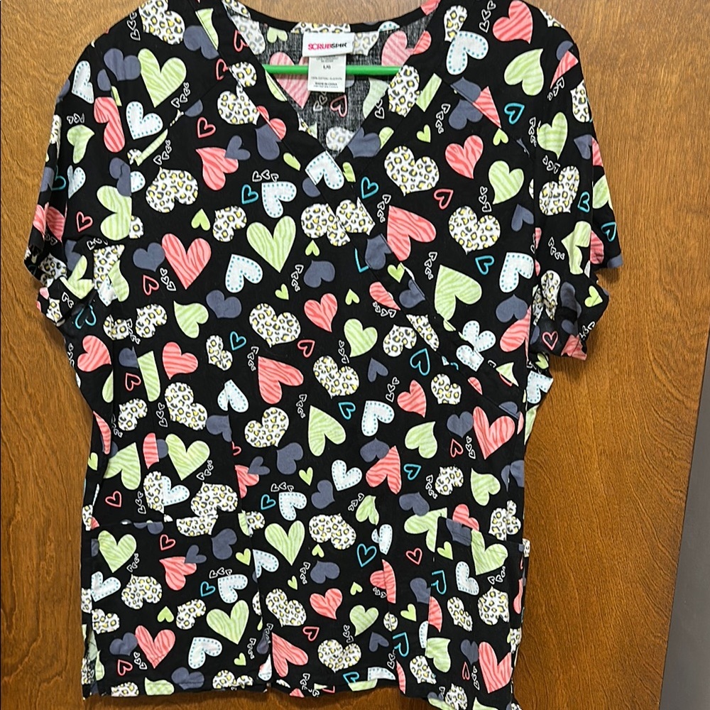 Scrub shirt